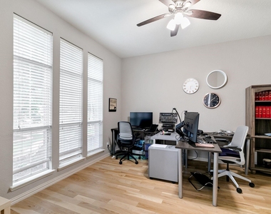 12415 Grayhawk Boulevard - Photo Thumbnail 17