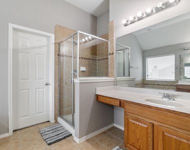 12415 Grayhawk Boulevard - Photo Thumbnail 35