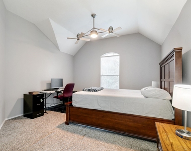 12415 Grayhawk Boulevard - Photo Thumbnail 30