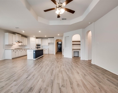709 Falcon Road - Photo Thumbnail 3