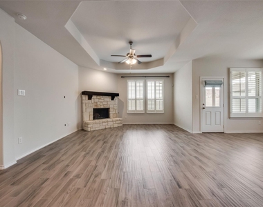 709 Falcon Road - Photo Thumbnail 2