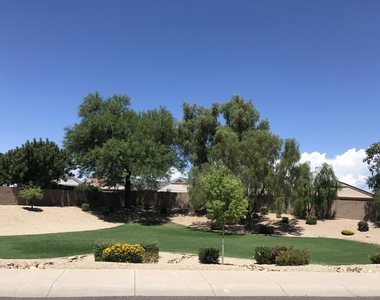 17407 N 28th Avenue - Photo Thumbnail 25
