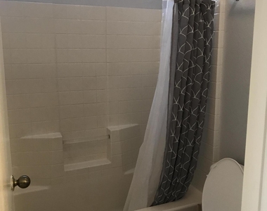 17407 N 28th Avenue - Photo Thumbnail 20