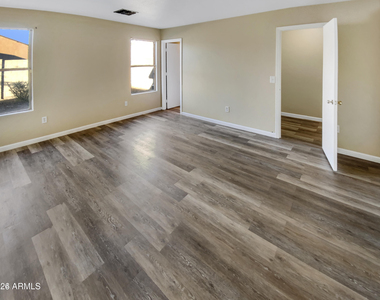 11534 W Bloomfield Road - Photo Thumbnail 14