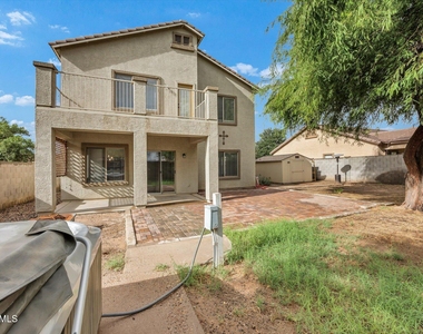 2886 N Paisley Avenue - Photo Thumbnail 39
