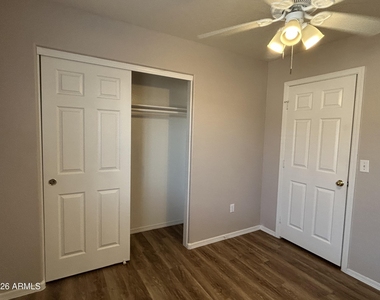 7223 S 3rd Avenue - Photo Thumbnail 17
