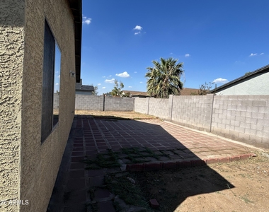 7223 S 3rd Avenue - Photo Thumbnail 23