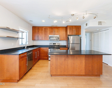 1630 E Georgia Avenue - Photo Thumbnail 4