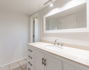 1630 E Georgia Avenue - Photo Thumbnail 12