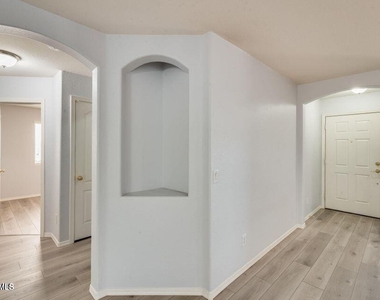 730 E Anastasia Street - Photo Thumbnail 4