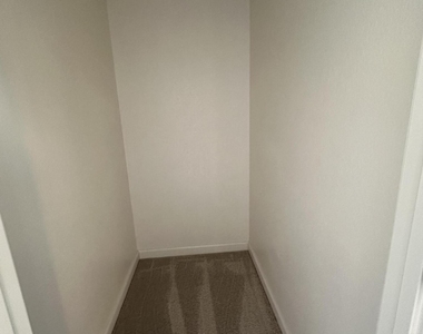 4805 E Kachina Trail - Photo Thumbnail 23