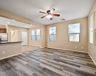 2033 S Colt Drive - Photo Thumbnail 8