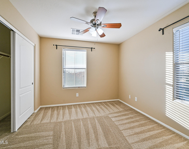 2033 S Colt Drive - Photo Thumbnail 16