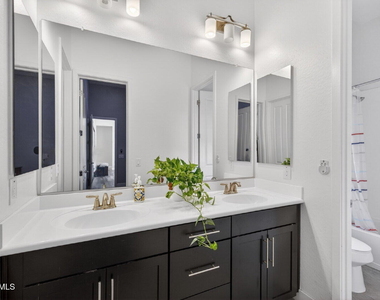 3656 E Sagittarius Place - Photo Thumbnail 14