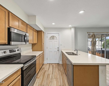 1 W Fairmont Drive - Photo Thumbnail 2