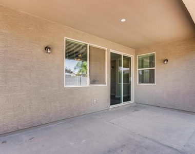 246 W White Oak Avenue - Photo Thumbnail 42