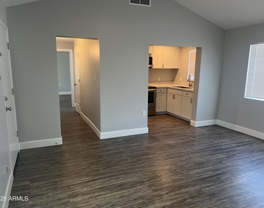 213 S Doran -- - Photo Thumbnail 1