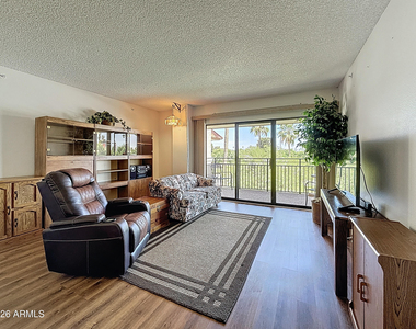 10330 W Thunderbird Boulevard - Photo Thumbnail 2