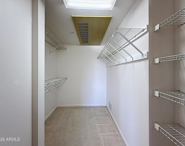 10330 W Thunderbird Boulevard - Photo Thumbnail 9