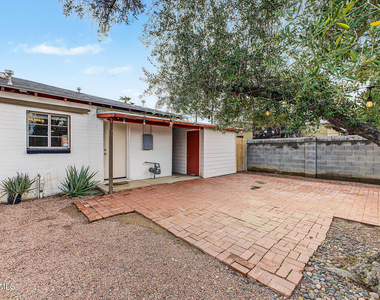 4238 N 10th Place - Photo Thumbnail 21