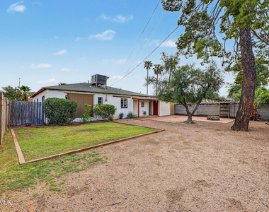 4238 N 10th Place - Photo Thumbnail 23