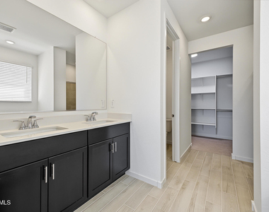 17734 W Illini Street - Photo Thumbnail 12