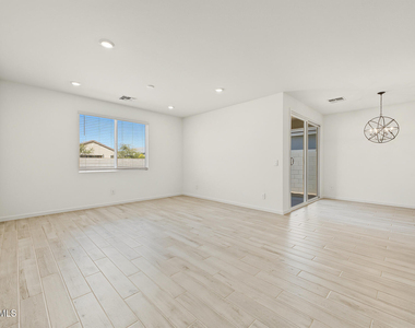 17734 W Illini Street - Photo Thumbnail 2