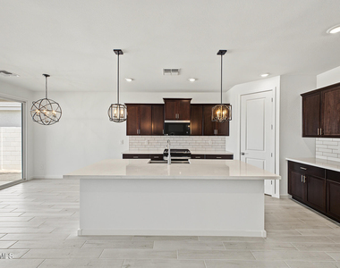 17734 W Illini Street - Photo Thumbnail 4