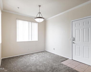 1941 S Pierpont Drive - Photo Thumbnail 21