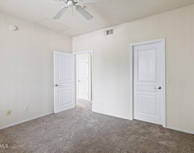 1941 S Pierpont Drive - Photo Thumbnail 30
