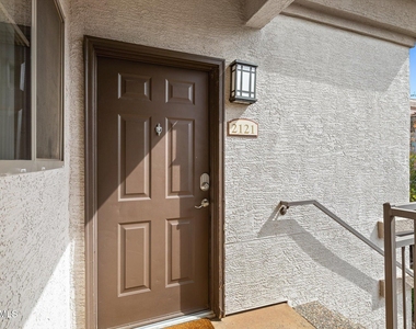 1941 S Pierpont Drive - Photo Thumbnail 13