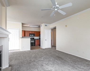1941 S Pierpont Drive - Photo Thumbnail 18