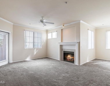 1941 S Pierpont Drive - Photo Thumbnail 14