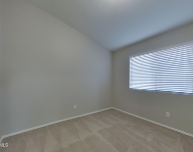 11302 W Orchid Lane - Photo Thumbnail 11