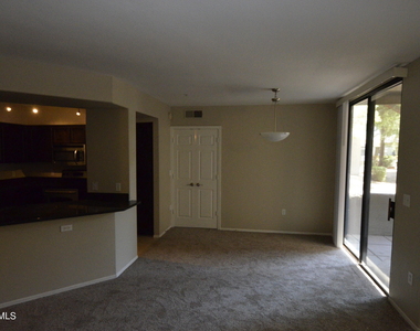 3848 N 3rd Avenue - Photo Thumbnail 5
