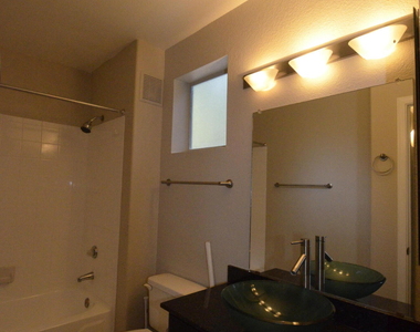 3848 N 3rd Avenue - Photo Thumbnail 13