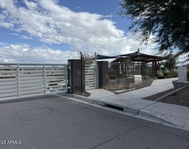 10945 W Baden Street - Photo Thumbnail 21