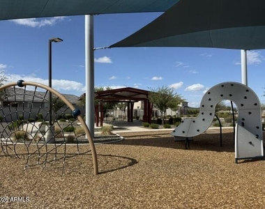 10945 W Baden Street - Photo Thumbnail 5