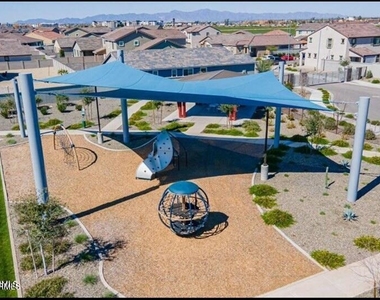 10945 W Baden Street - Photo Thumbnail 14