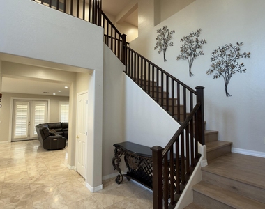 3903 E Lafayette Avenue - Photo Thumbnail 4