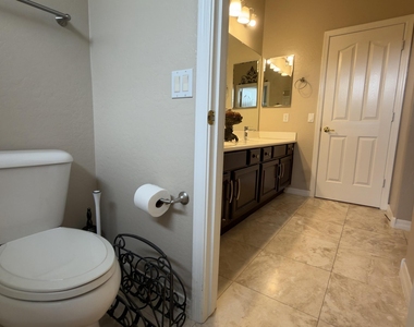 3903 E Lafayette Avenue - Photo Thumbnail 37