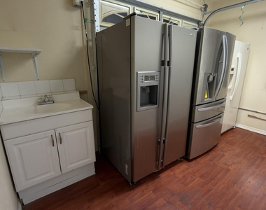 3903 E Lafayette Avenue - Photo Thumbnail 40