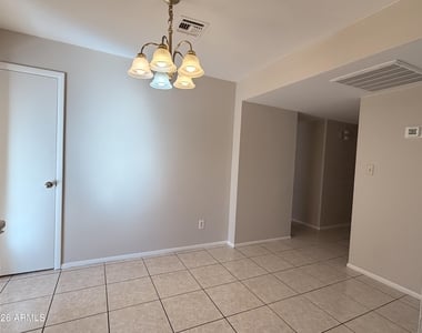11630 N 25th Avenue - Photo Thumbnail 4