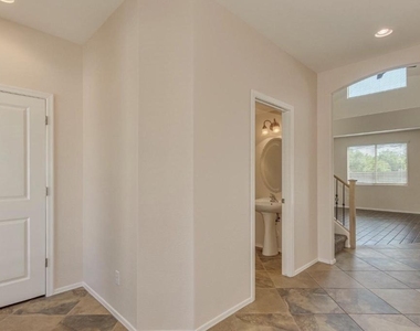 22507 N 31st Avenue - Photo Thumbnail 3