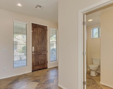 22507 N 31st Avenue - Photo Thumbnail 5