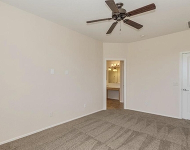 22507 N 31st Avenue - Photo Thumbnail 20