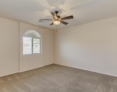 22507 N 31st Avenue - Photo Thumbnail 14