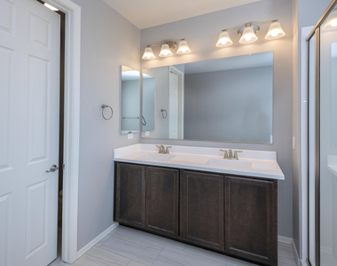 25429 N 19 Lane - Photo Thumbnail 33