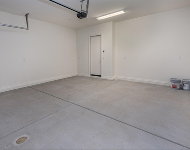 25429 N 19 Lane - Photo Thumbnail 20