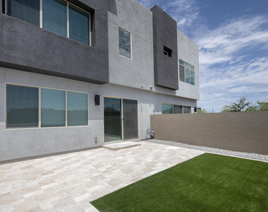 25429 N 19 Lane - Photo Thumbnail 4